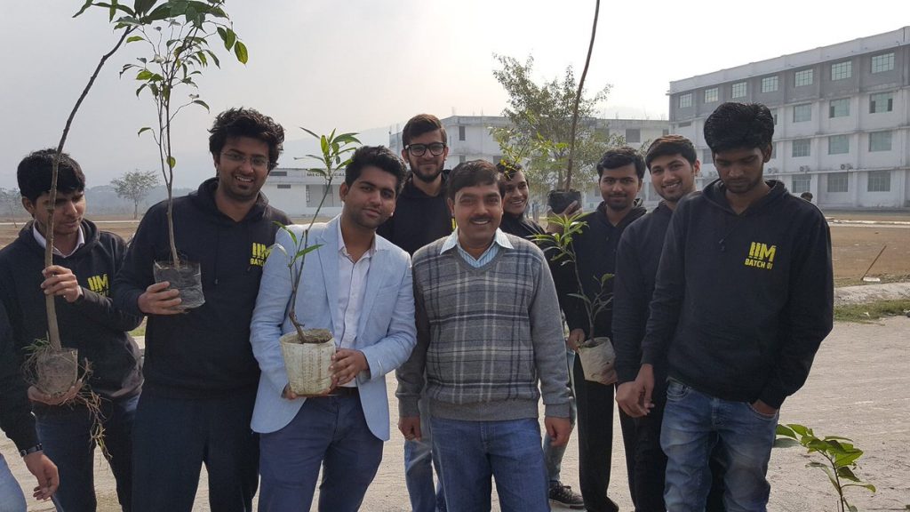 Dr. Anirban Chakraborty Is InsideIIM’s Professor Of The Year At IIM Lucknow - Here’s Why Students Love Him