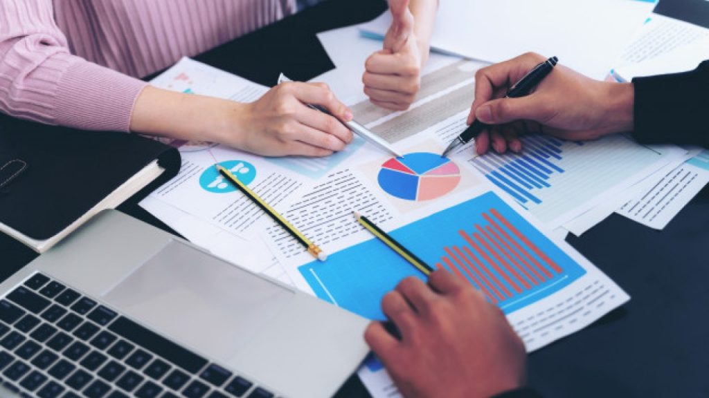 How To Survive The First Three Months In A B-School | Part 1