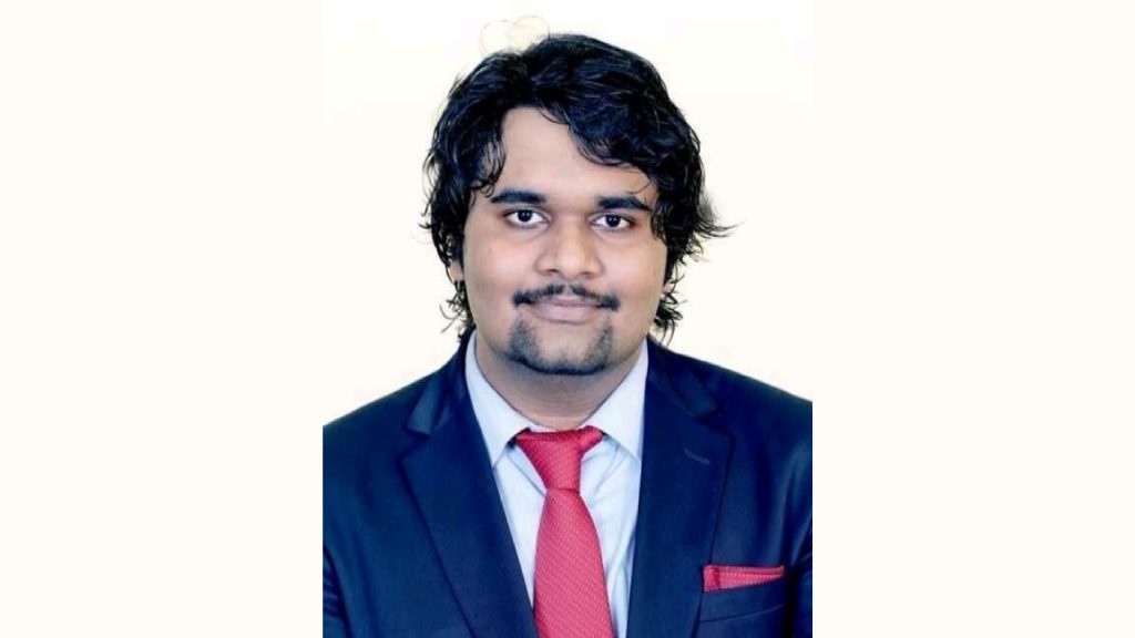 I Helped A Friend Get Out Of Debt - CS Ashwin Rajh's Journey To Success