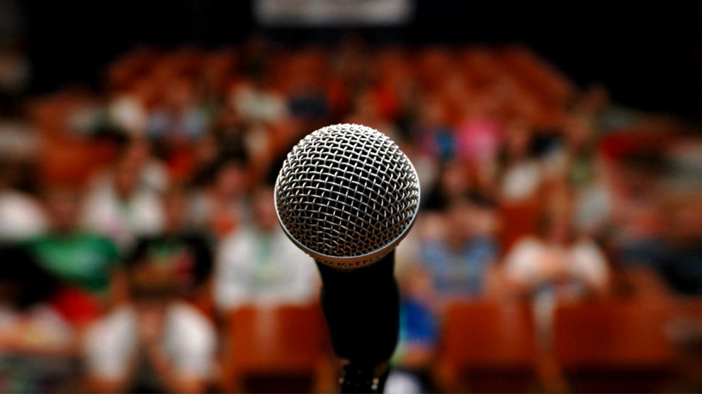 5 Ways To Improve Your Public Speaking Skills!