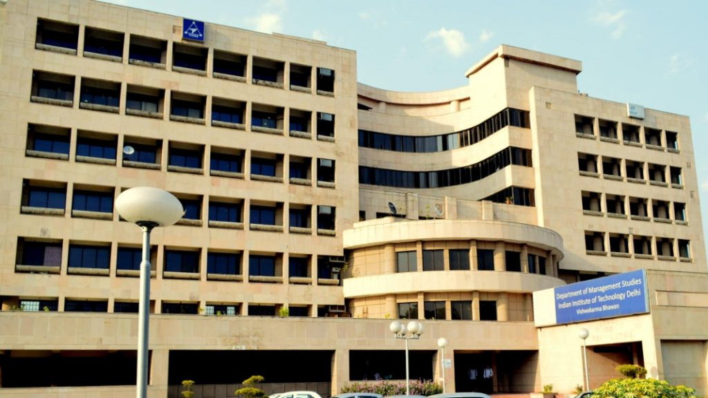 Emerging Undisrupted From The Pandemic - Ft. Arpita Samanta, DMS IIT Delhi