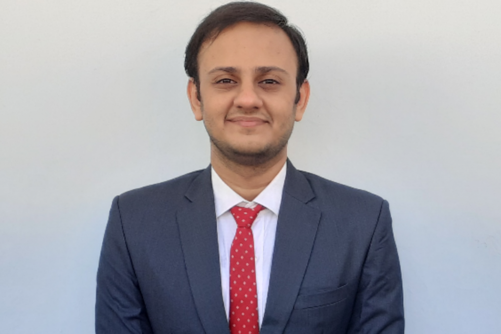 I Launched a B2B App at 50+ airports to Optimise Baggage Operations By 35% - Sagar Sahni, XLRI, InsideIIM's Best 30