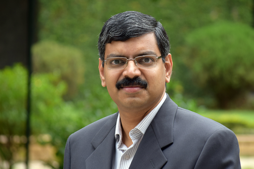 Meet IIM Bangalore's Most Popular Professor Who Has Made Even Online Classes A Joy To Attend