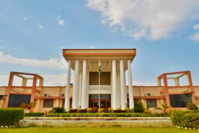 Want a Sneak Peek of MBA Life? IIM Udaipur's Summer Program is Out!