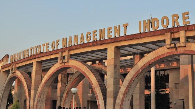 My Journey From Clinic To IIM Indore - Ft. Dr. Arushi Chandra, IIM I' 27
